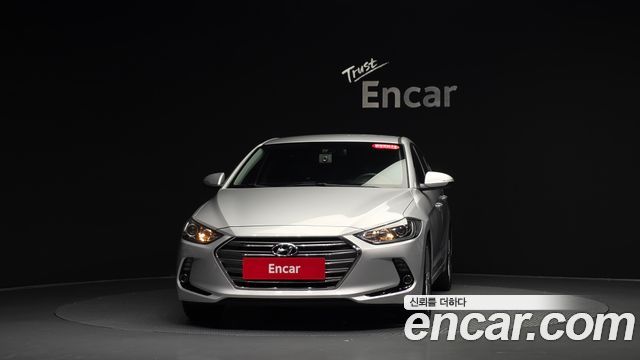 Hyundai AVANTE 2017 — photo 3