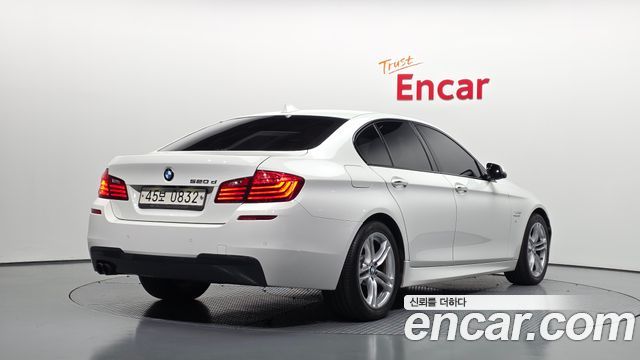 BMW 5-Series 2016 — photo 2
