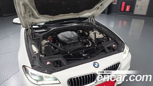 BMW 5-Series 2016 — photo 6