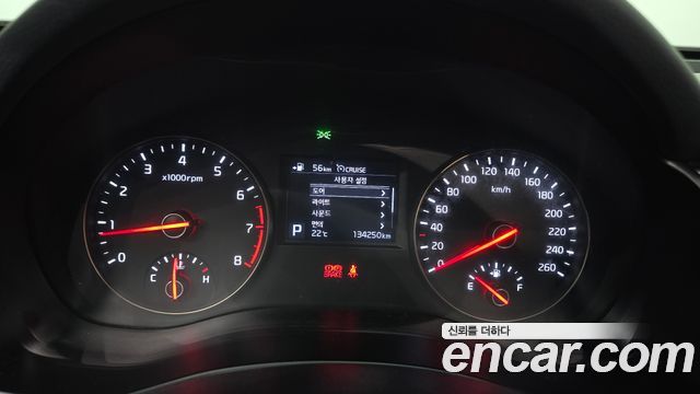 Kia K7 2016 — photo 11