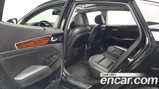 Kia K7 2016 — photo 17