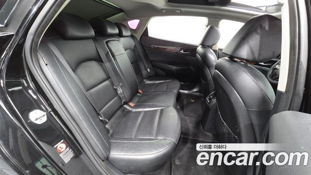 Kia K7 2016 — photo 18