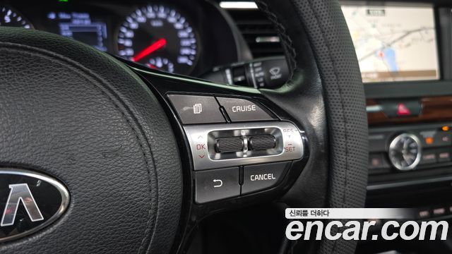 Kia K7 2016 — photo 25