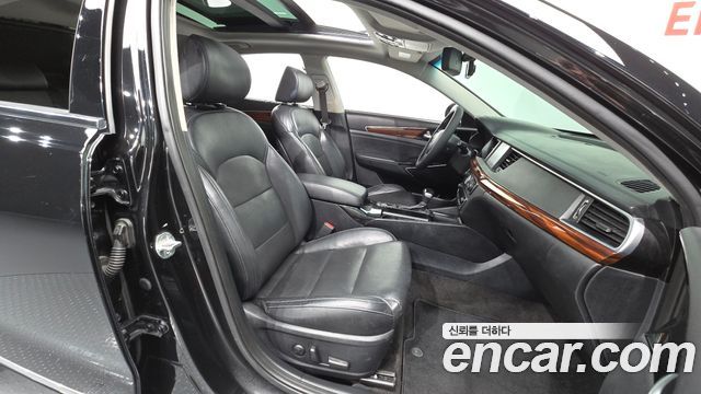 Kia K7 2016 — photo 16