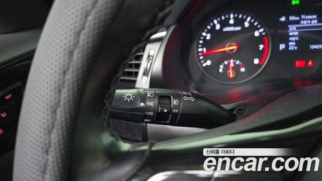 Kia K7 2016 — photo 27