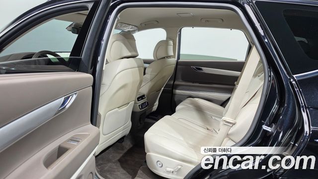 Genesis GV80 2022 — photo 17