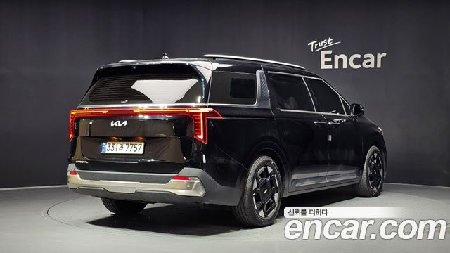 Kia Canival 2024 — photo 2