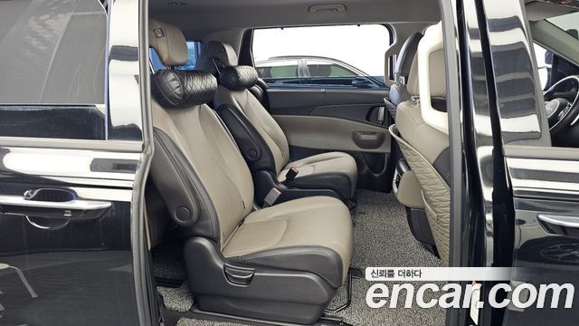 Kia Canival 2024 — photo 18