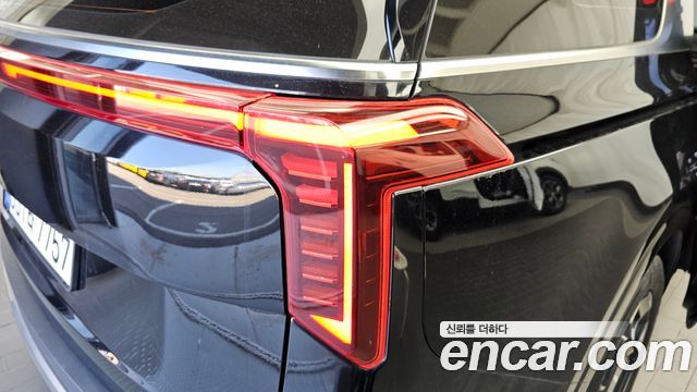 Kia Canival 2024 — photo 9