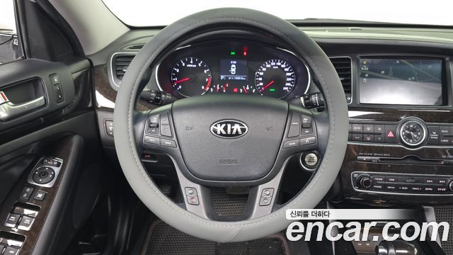 Kia K7 2013 — photo 19