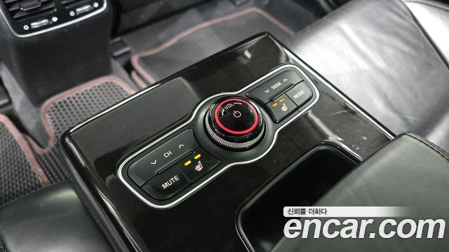 Kia K7 2013 — photo 24