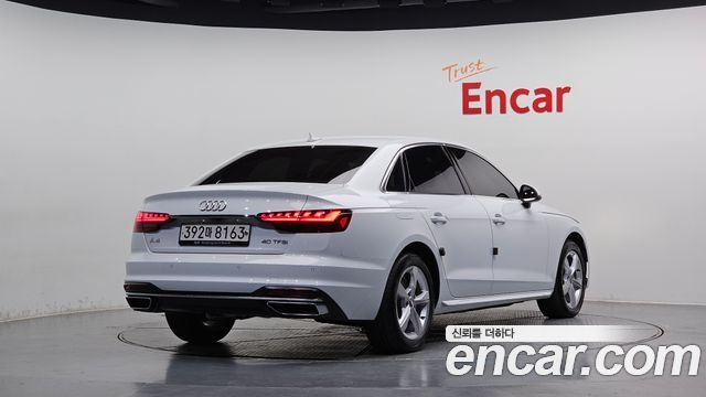 Audi A4 2020 — photo 2
