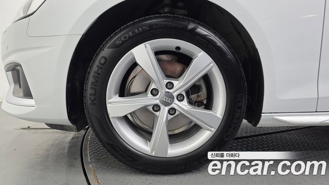 Audi A4 2020 — photo 5