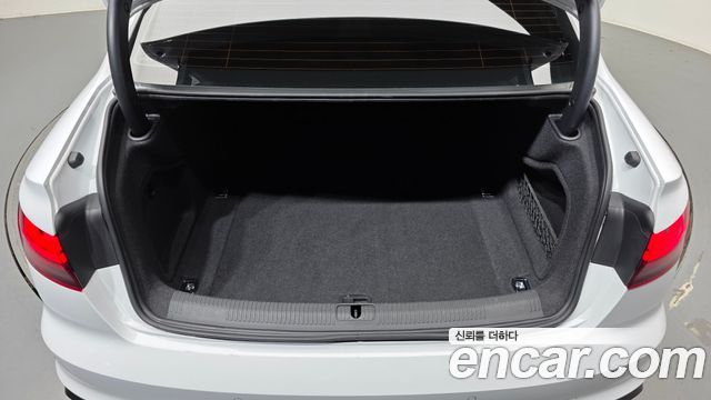 Audi A4 2020 — photo 22