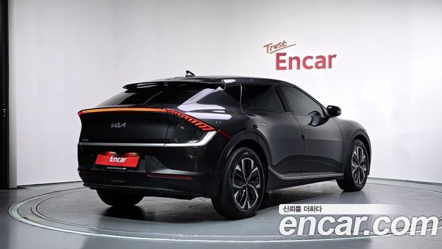Kia EV6 2024 — photo 2