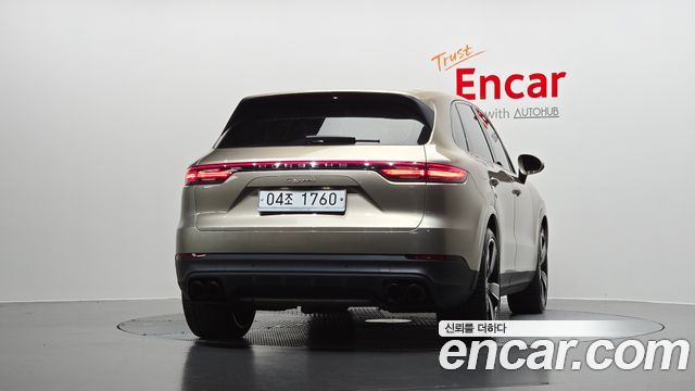Porsche Cayenne 2019 — photo 4