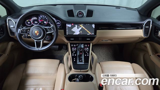 Porsche Cayenne 2019 — photo 10