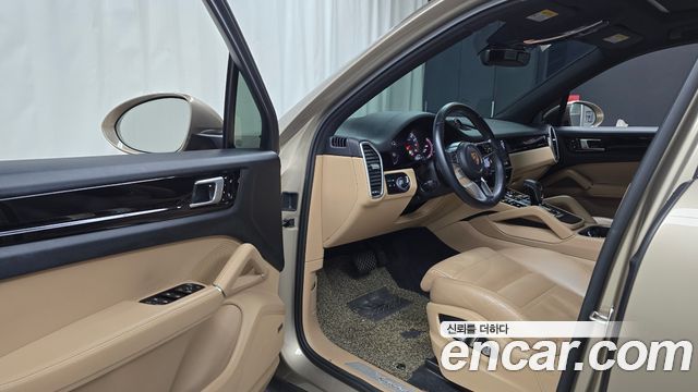 Porsche Cayenne 2019 — photo 13