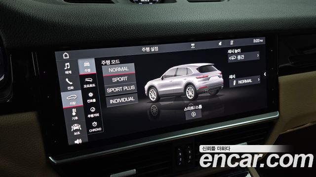 Porsche Cayenne 2019 — photo 21