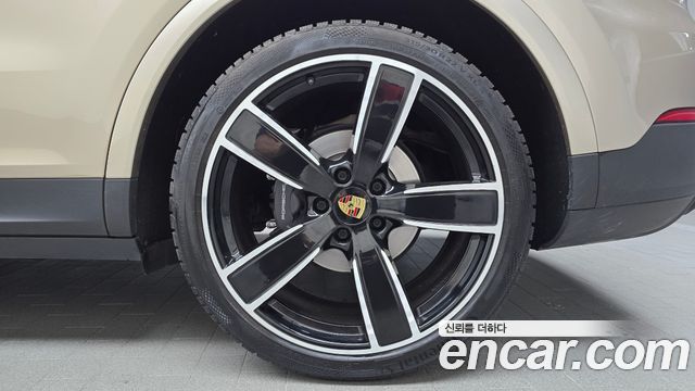 Porsche Cayenne 2019 — photo 7