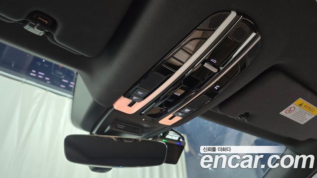 Porsche Cayenne 2019 — photo 27