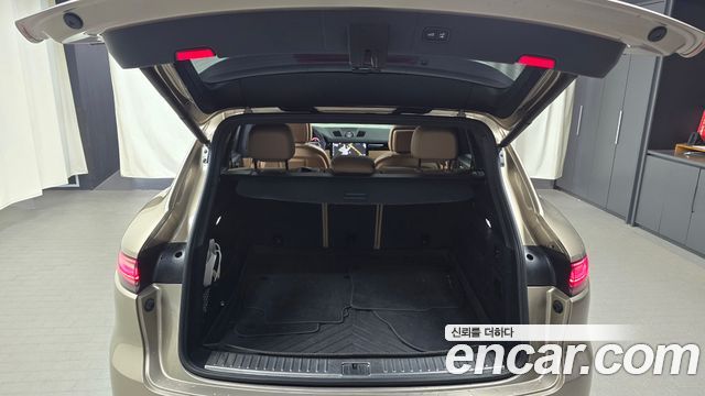 Porsche Cayenne 2019 — photo 32