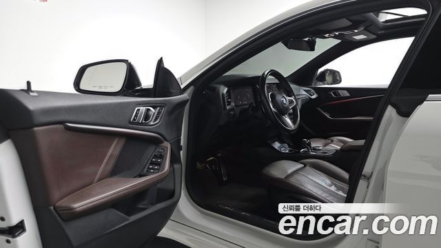 BMW 2-Series 2021 — photo 12