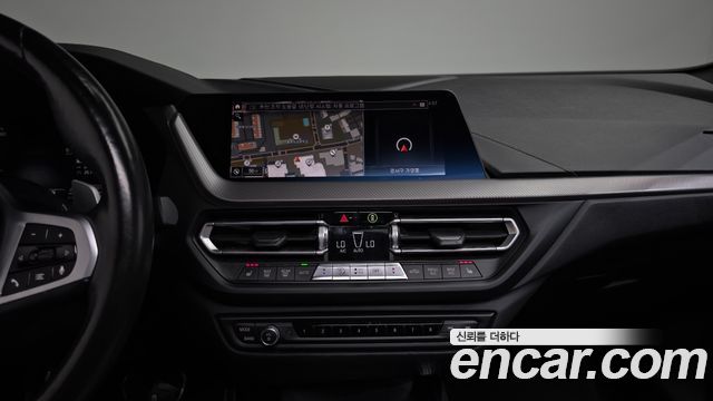 BMW 2-Series 2021 — photo 16