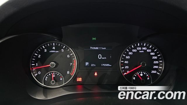 Kia K5 2019 — photo 8