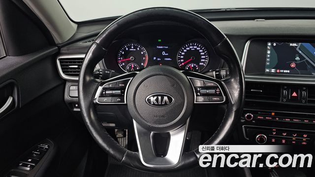 Kia K5 2019 — photo 16