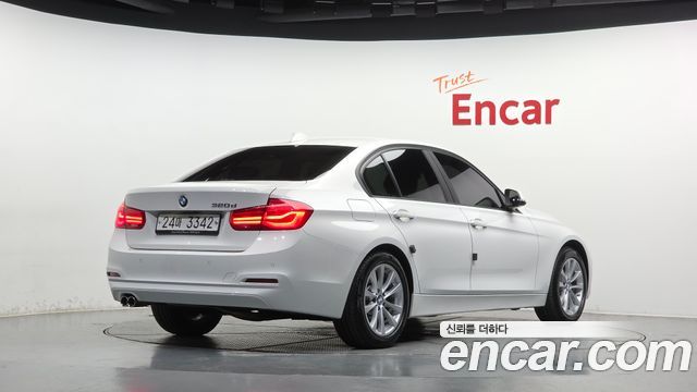 BMW 3-Series 2018 — photo 2