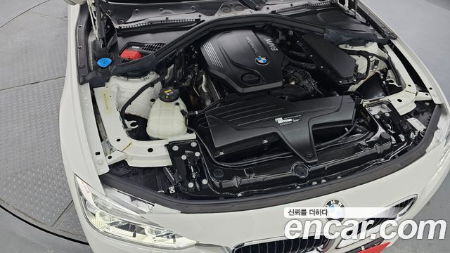 BMW 3-Series 2018 — photo 6