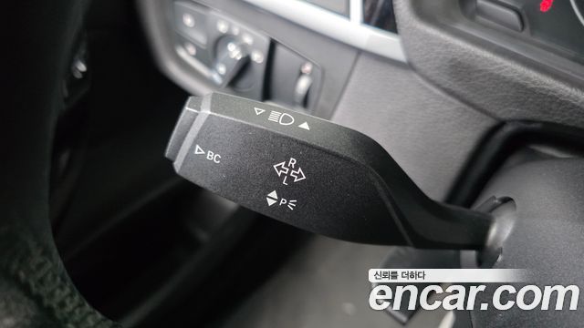 BMW 3-Series 2018 — photo 28