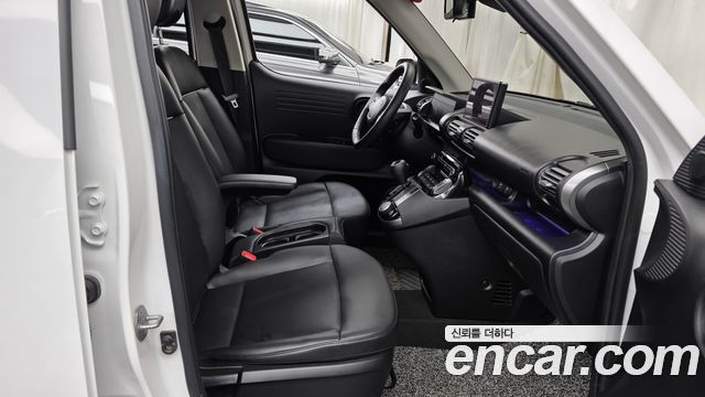 Hyundai Casper 2023 — photo 16