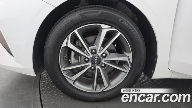 Kia K3 2022 — photo 5