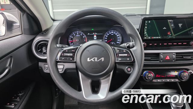 Kia K3 2022 — photo 12