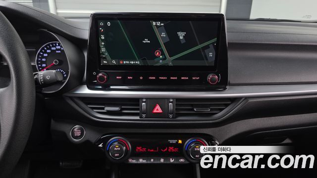 Kia K3 2022 — photo 20