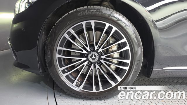 Mercedes-Benz S-Class 2022 — photo 5