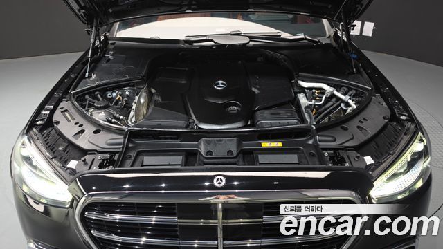 Mercedes-Benz S-Class 2022 — photo 6