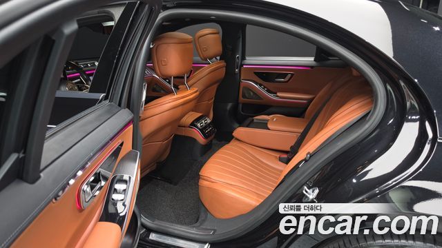 Mercedes-Benz S-Class 2022 — photo 18