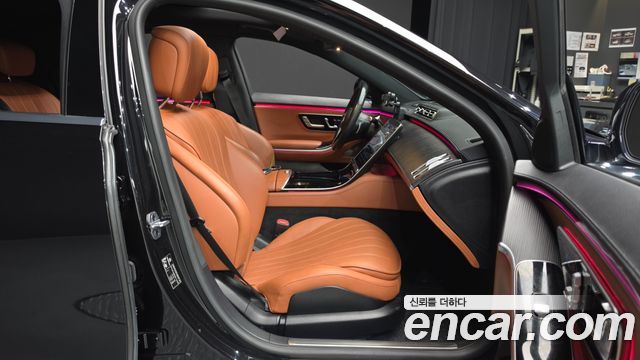 Mercedes-Benz S-Class 2022 — photo 16