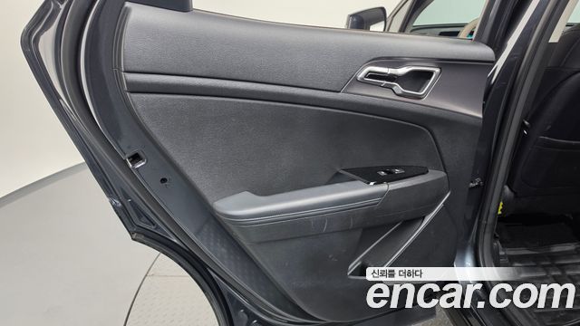 Kia Sportage 2023 — photo 15