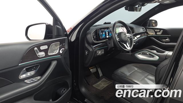 Mercedes-Benz GLE-Class 2022 — photo 13