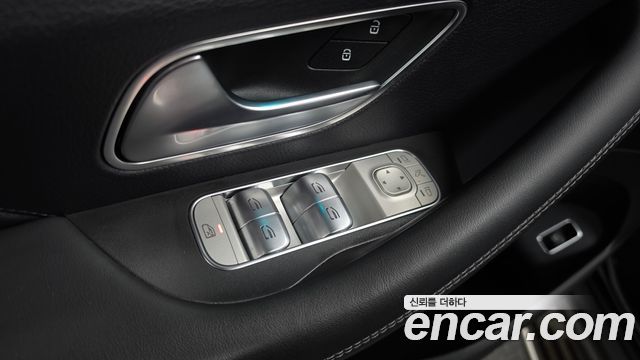 Mercedes-Benz GLE-Class 2022 — photo 30