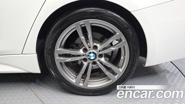 BMW 3-Series 2017 — photo 5