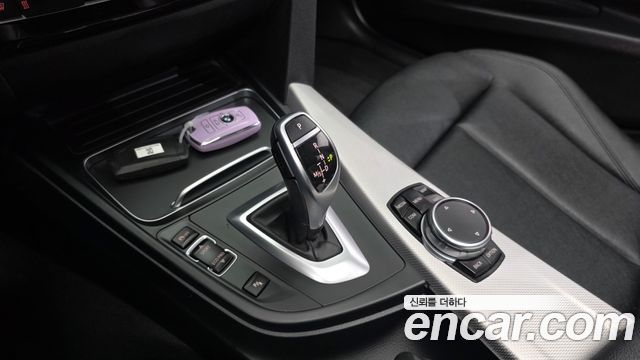BMW 3-Series 2017 — photo 12