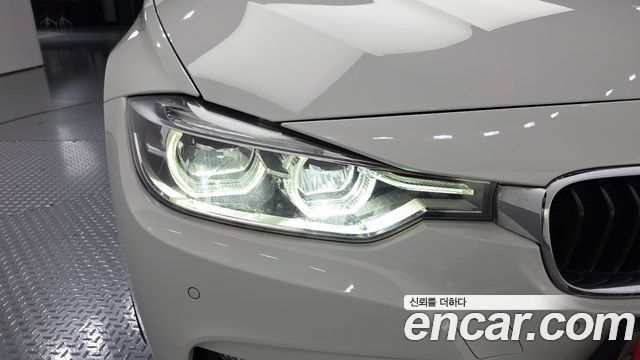 BMW 3-Series 2017 — photo 8