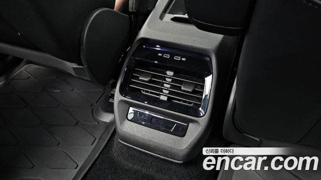 Volkswagen ID.4 2022 — photo 25