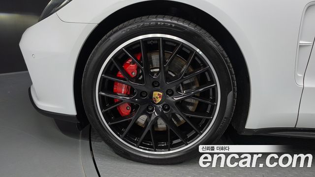 Porsche Panamera 2017 — photo 5
