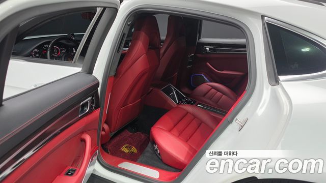 Porsche Panamera 2017 — photo 12